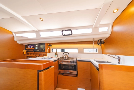 Jeanneau Sun Odyssey 440 usado à venda