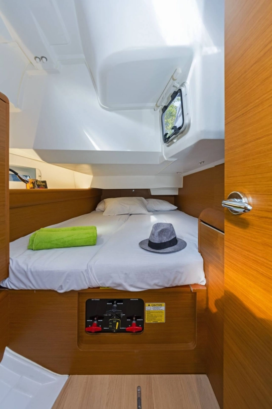 Jeanneau Sun Odyssey 419 usado à venda