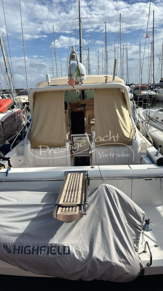 Uniesse 42 Open usado à venda