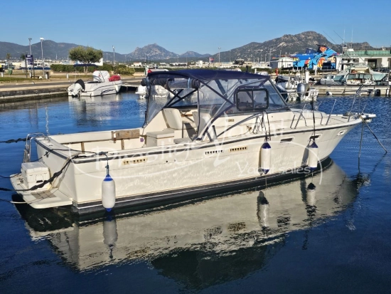Tiara 2700 Open usado à venda