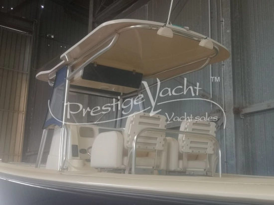 Pursuit 3480 CC usata in vendita