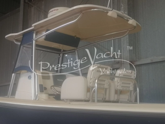 Pursuit 3480 CC usata in vendita
