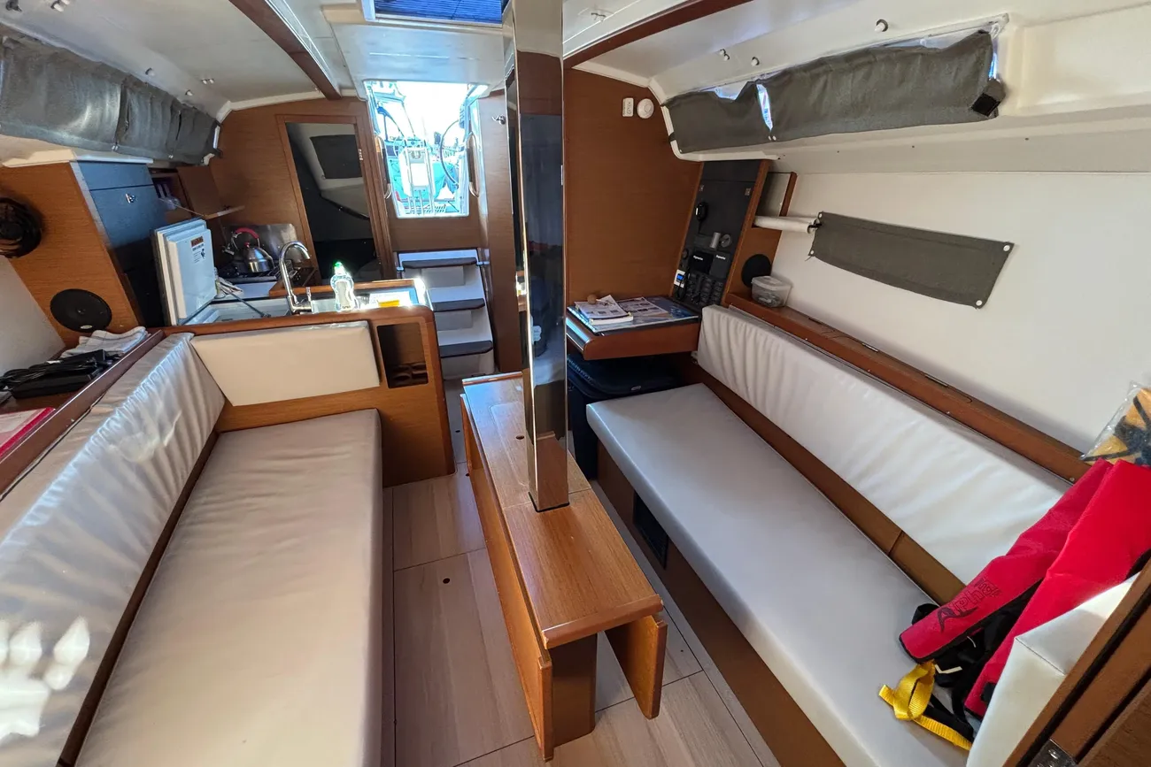 Jeanneau Sun Odyssey 349 novos à venda