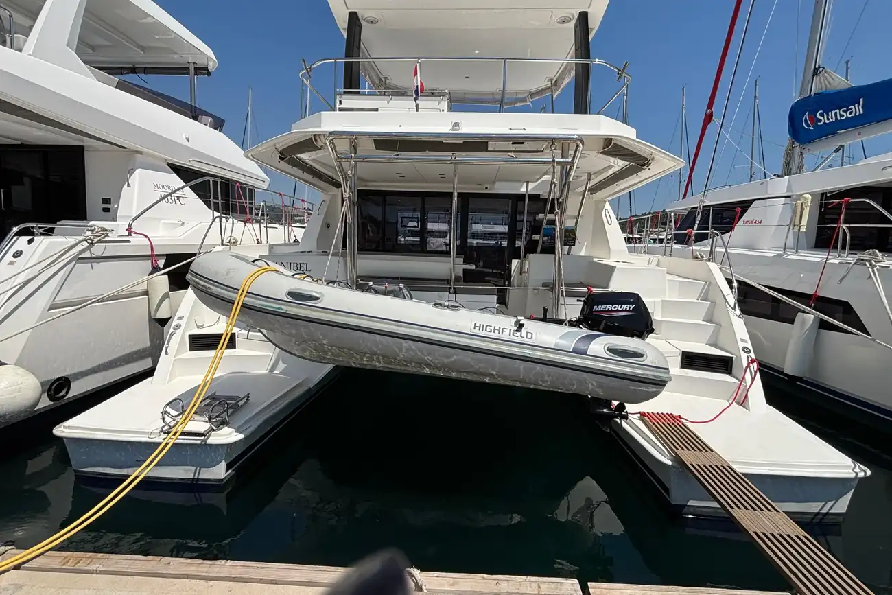 Leopard 43 Powercat usado à venda