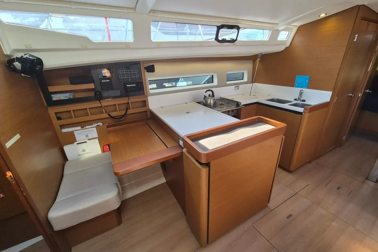 Jeanneau Sun Odyssey 440 usata in vendita