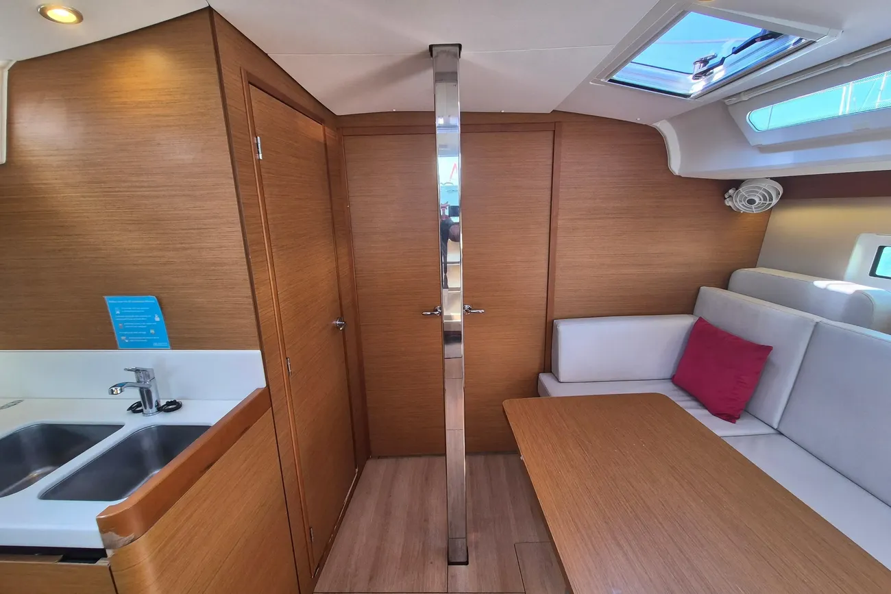 Jeanneau Sun Odyssey 440 usata in vendita