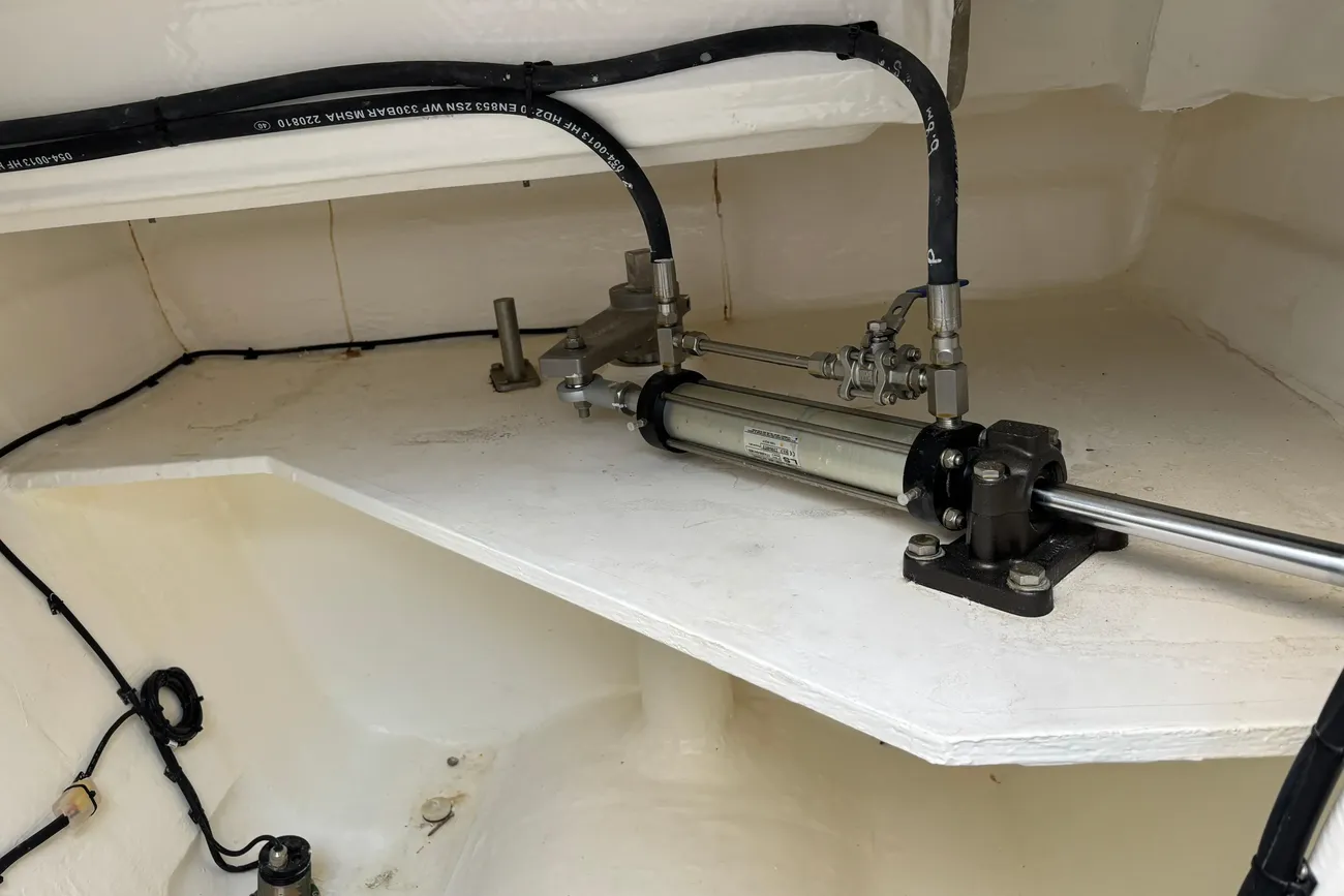 Leopard 40 Powercat de segunda mano en venta