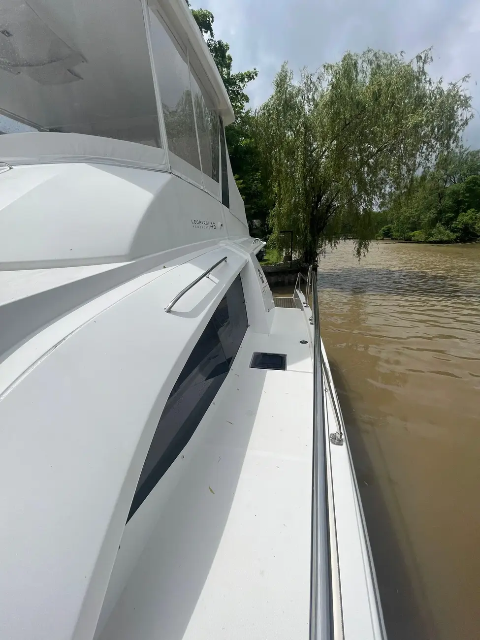Leopard 43 Powercat de segunda mano en venta