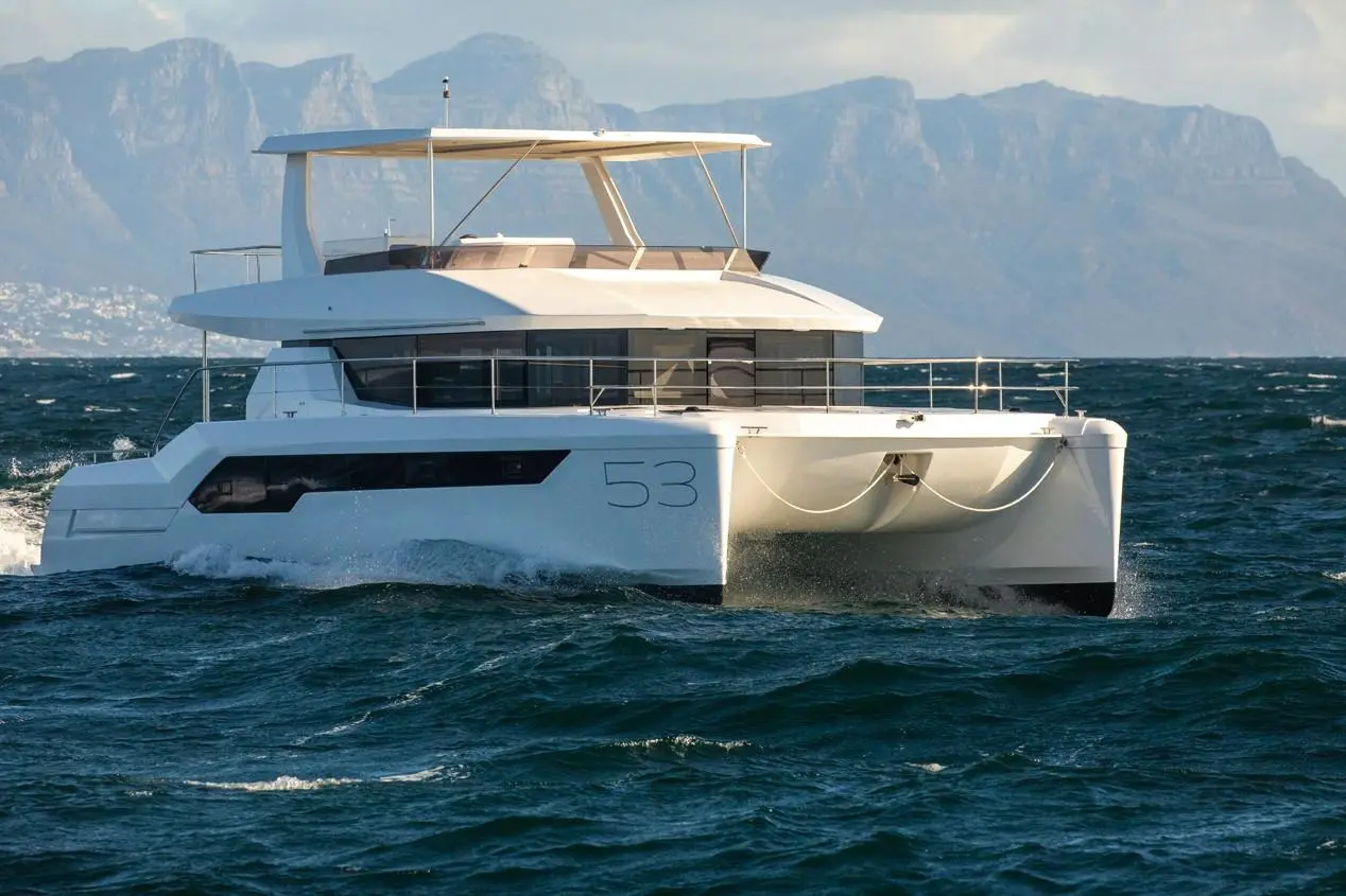 Leopard 53 Powercat usata in vendita
