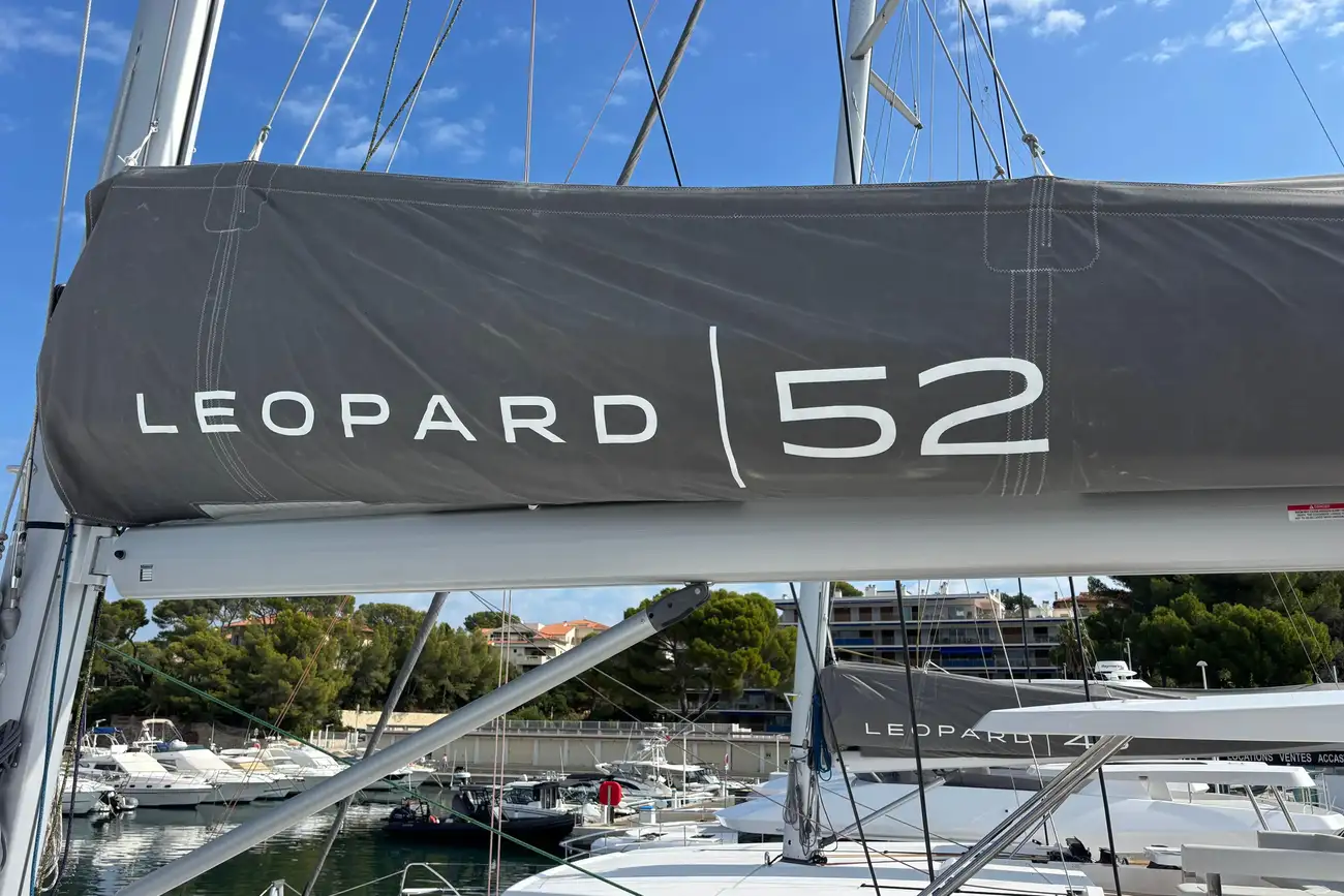 Leopard 52 usata in vendita