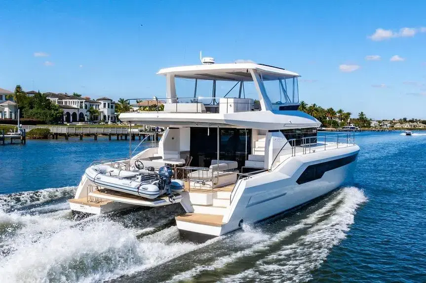 Leopard 53 Powercat usado à venda