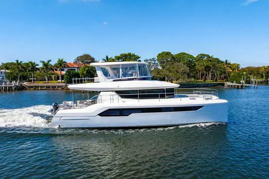 Leopard 53 Powercat usado à venda