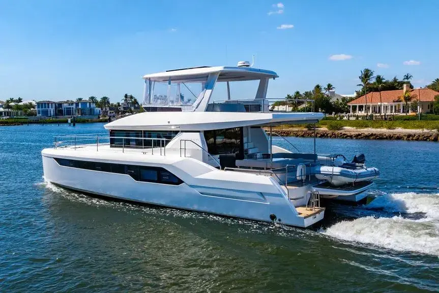 Leopard 53 Powercat usado à venda