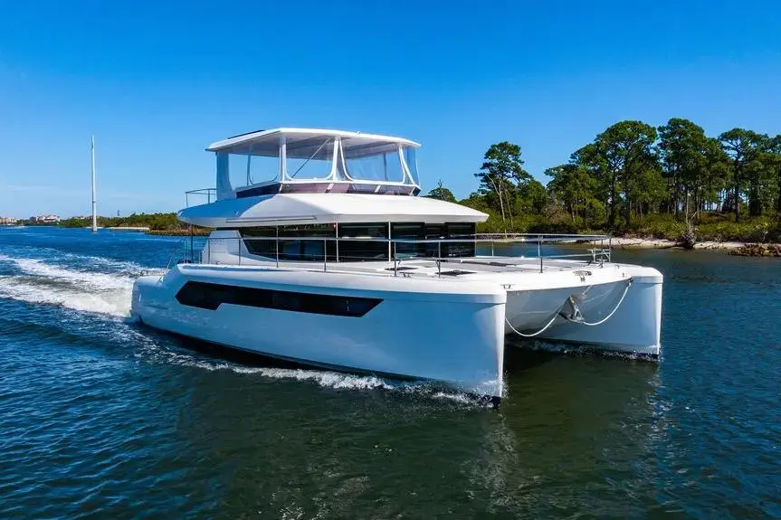 Leopard 53 Powercat usado à venda