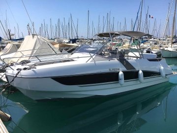Beneteau Flyer 8.8 Sundeck usado à venda