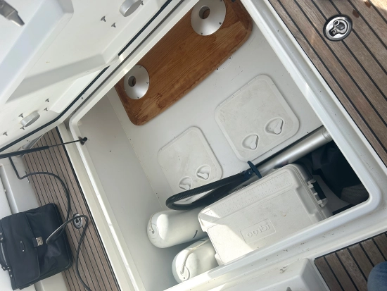 Beneteau Flyer 8.8 Sundeck usado à venda