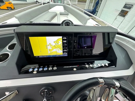 Axopar 28 Cabin usata in vendita