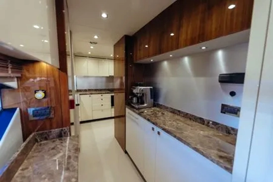 Sunseeker 95 usata in vendita
