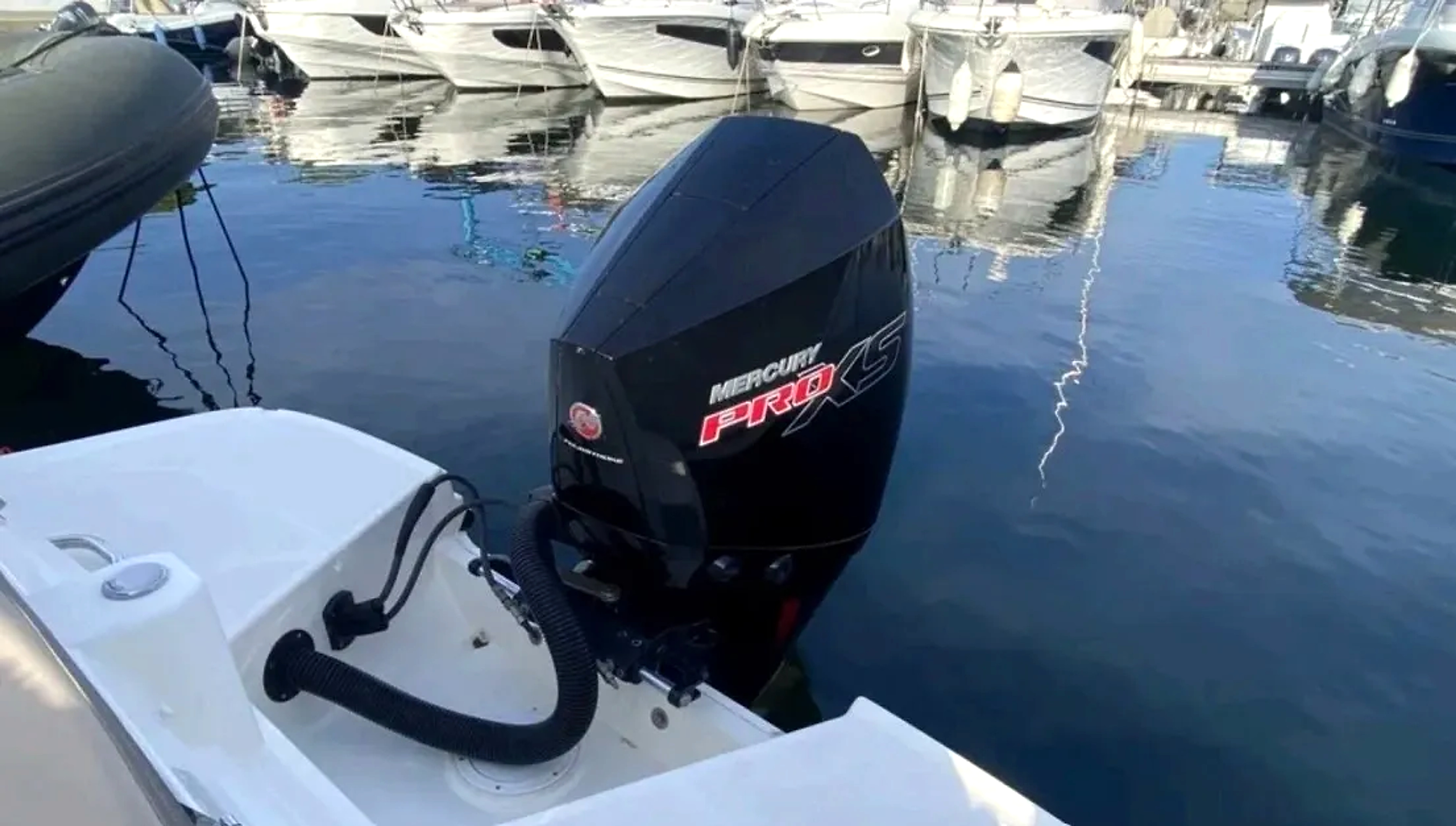 Bayliner Vr6 Cuddy usado à venda