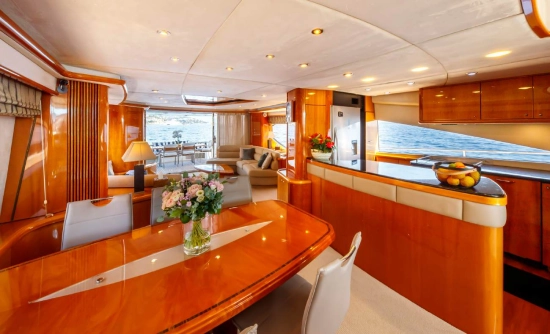 Sunseeker 82 Yacht usado à venda