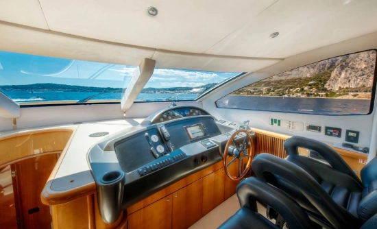 Sunseeker 82 Yacht usado à venda