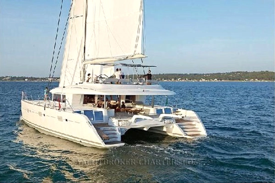Lagoon 620 usado à venda