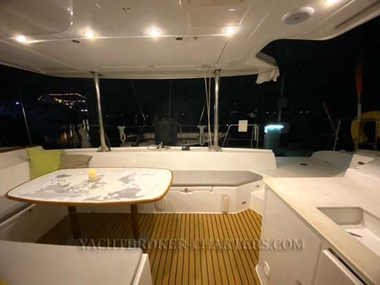 Lagoon 440 usata in vendita