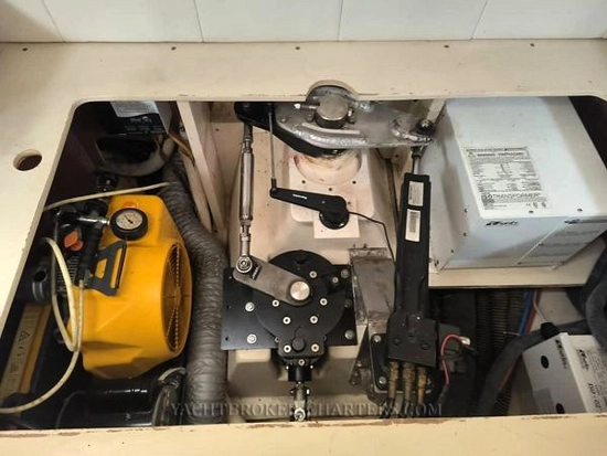 Hunter 41 Deck Saloon de segunda mano en venta