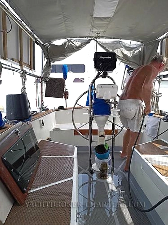 Columbia Yacht 43 usata in vendita
