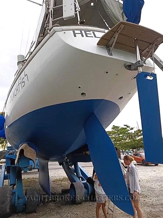 Columbia Yacht 43 usata in vendita