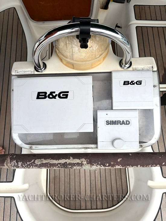 Beneteau Oceanis Clipper 40 CC usado à venda