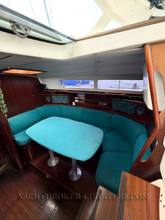 Beneteau Oceanis Clipper 40 CC usado à venda