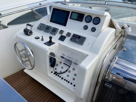 Ferretti Custom Line 94 usata in vendita