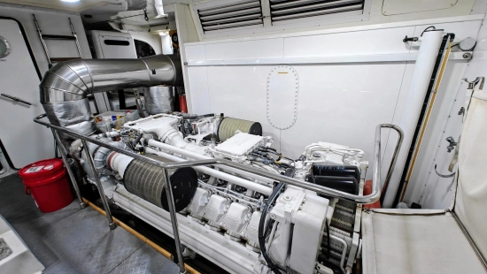 Ferretti Custom Line 94 usata in vendita