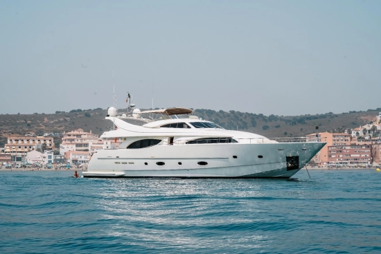 Ferretti Custom Line 94 usata in vendita