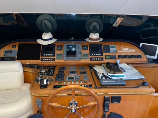 Elegance Yacht 82 de segunda mano en venta