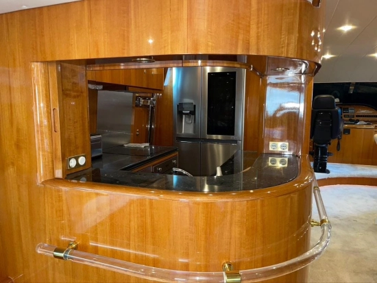 Elegance Yacht 82 de segunda mano en venta