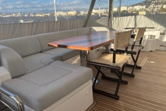 Azimut 72 usado à venda