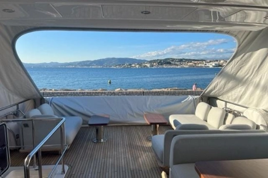 Azimut 72 usado à venda