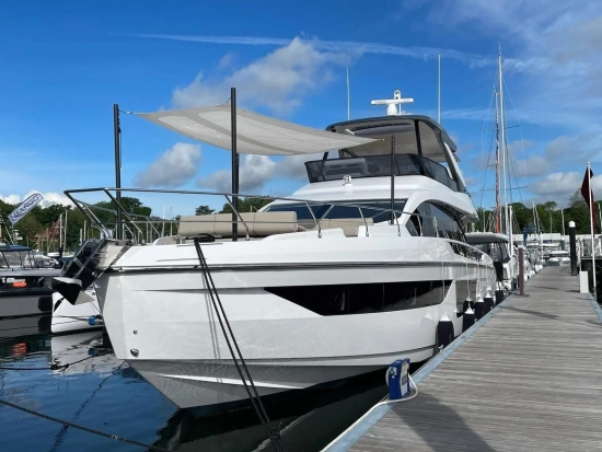 Azimut Fly 68 nuova in vendita