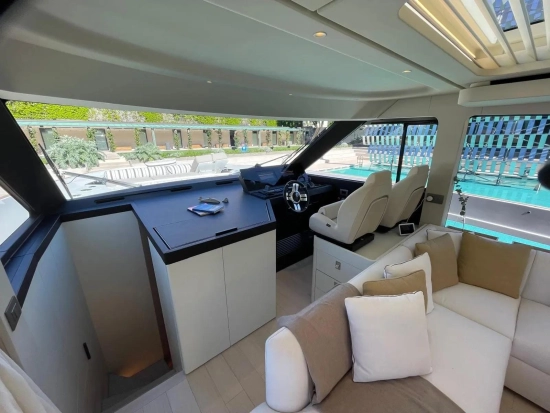Azimut Seadeck 6 usata in vendita