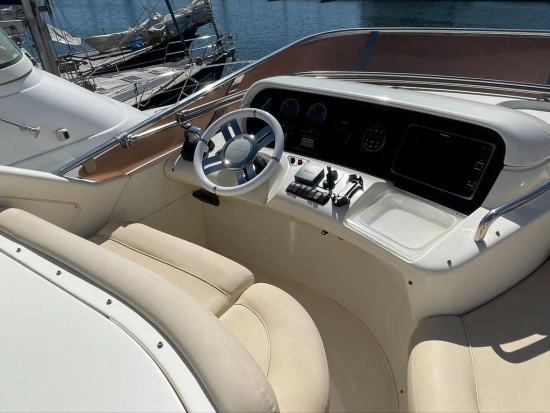 Azimut 55 usado à venda