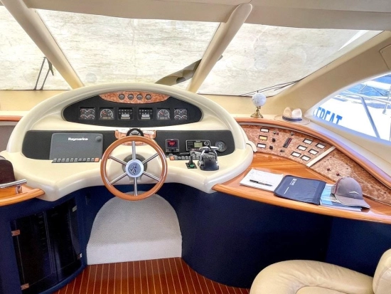 Azimut 55 usado à venda