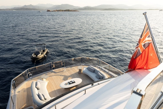 Azimut Grande Trideck usado à venda