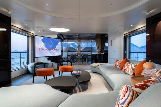 Azimut Grande Trideck usado à venda