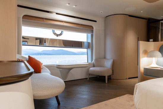 Azimut Grande Trideck usado à venda