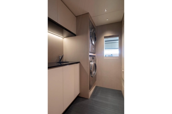 Azimut Grande Trideck usado à venda