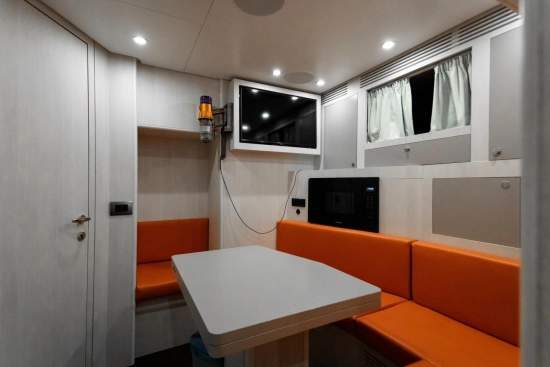 Azimut Grande Trideck usado à venda