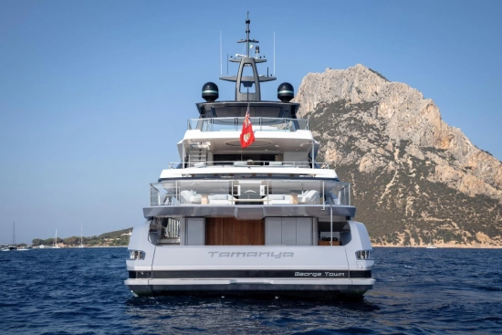 Azimut Grande Trideck usado à venda