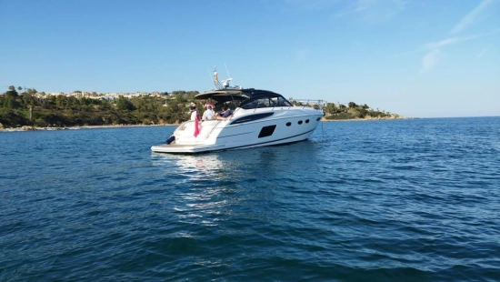 Princess V48 Open usado à venda